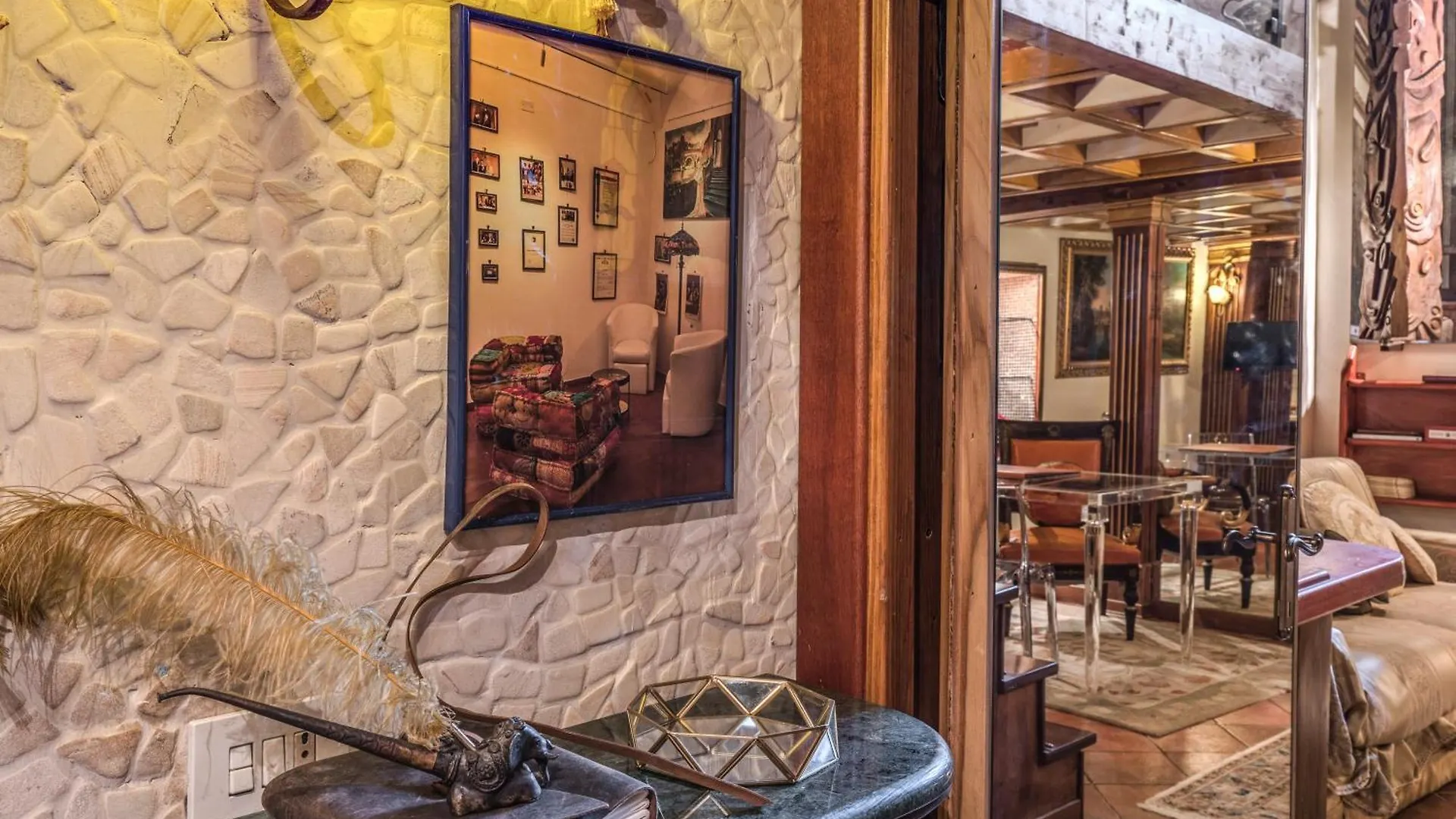 Downtown Eleanor Luxury Suite Rome 0*,  Italy